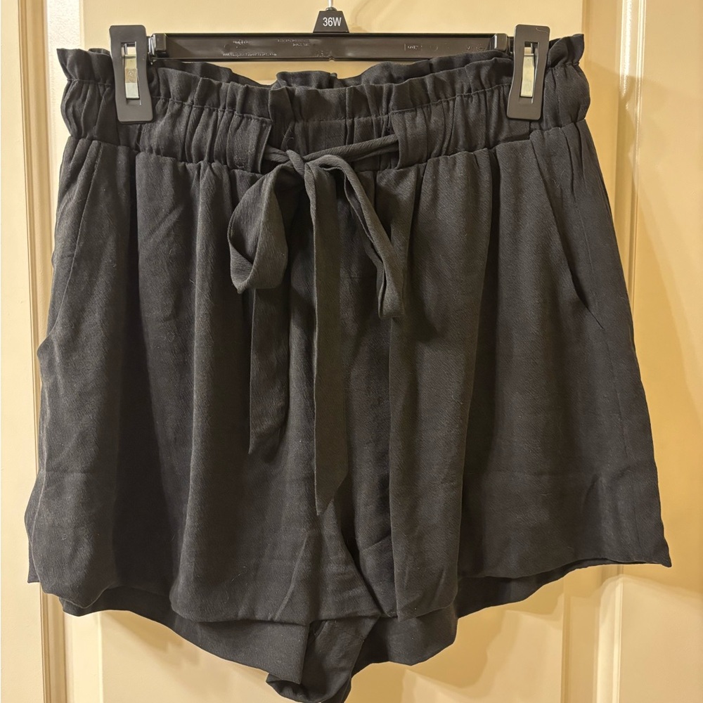 Black Tie Waist Women's Shorts